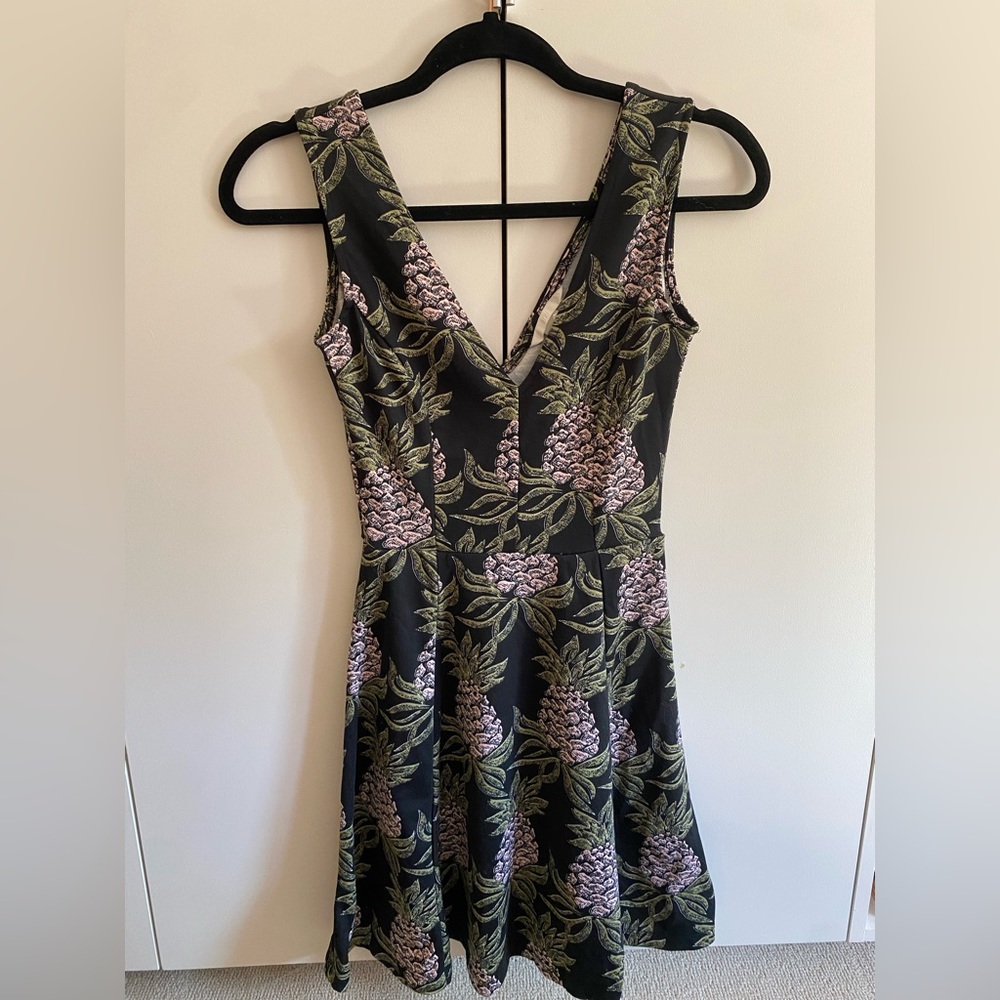 XS H&M Pineapple print dress